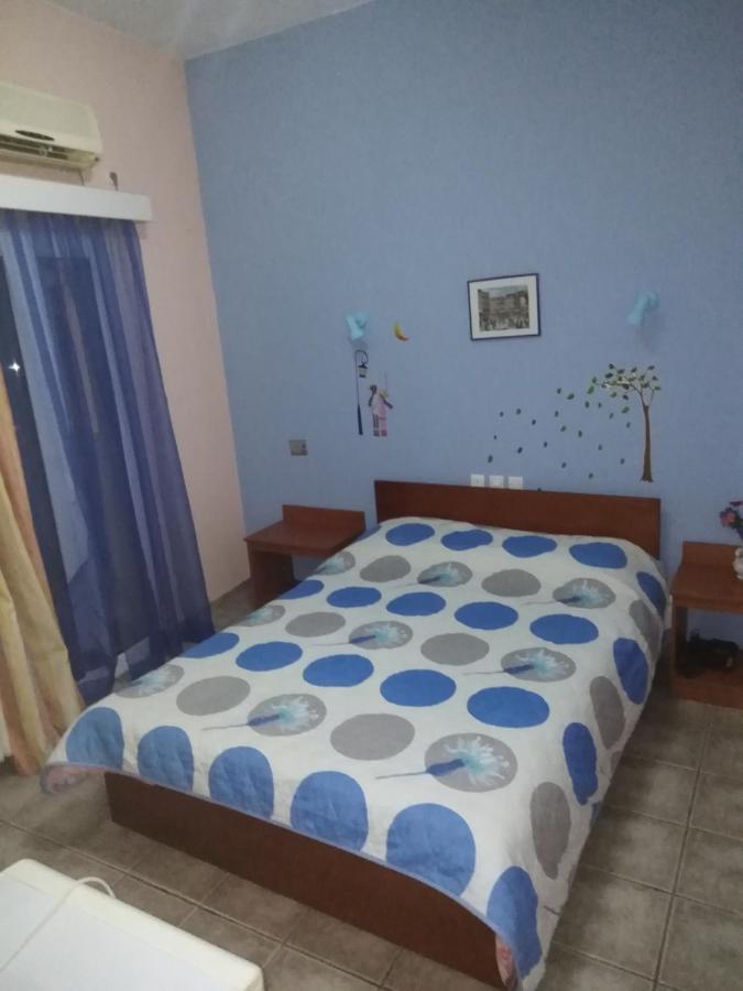 Pame Pantheos Hotel Kaména Vúrla Kültér fotó