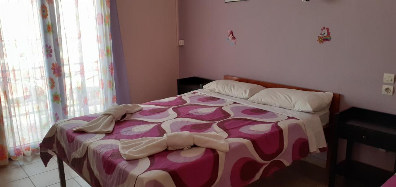 Pame Pantheos Hotel Kaména Vúrla Kültér fotó